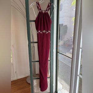 Burgundy Jeweled Cross Back Formal Gown Size 6 NWT